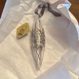 Elegant Crystal Ornament with Ribbon